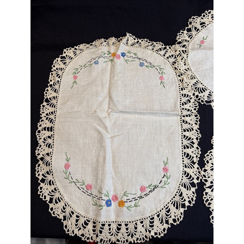 Vintage Handmade Floral Embroidery Crochet Lace Border Doilies Lot of 3 White